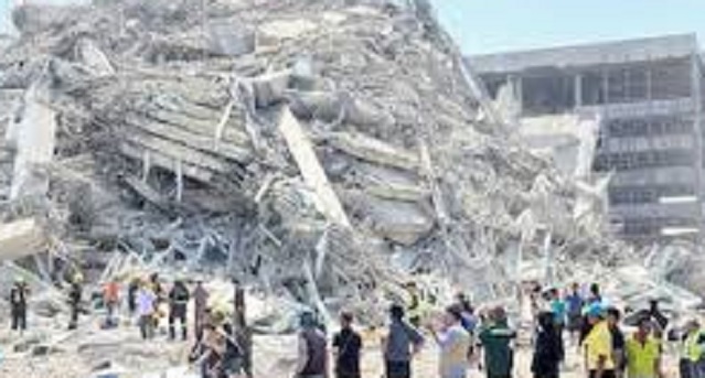 Select Earthquake: म्यांमार में 7.7 तीव्रता के भूकंप के तेज झटकों से कांपी धरती, दहशत में सड़कों पर भागते दिखे लोग Earthquake: म्यांमार में 7.7 तीव्रता के भूकंप के तेज झटकों से कांपी धरती, दहशत में सड़कों पर भागते दिखे लोग