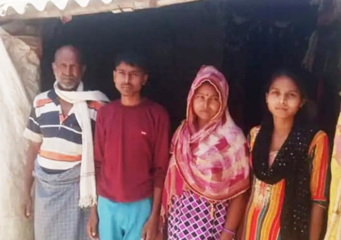पोते संग दादी फरार