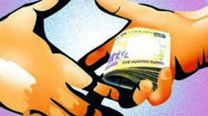 अवैध वसूली करने वाले ट्रैफिक पुलिस के एरिया इंचार्ज व एक साथी कर्मी सस्पेंड