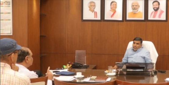 राज्य सरकार सरकारी स्कूलों में विद्यार्थियों की संख्या बढ़ाने का लक्ष्य लेकर बढ़ रही
