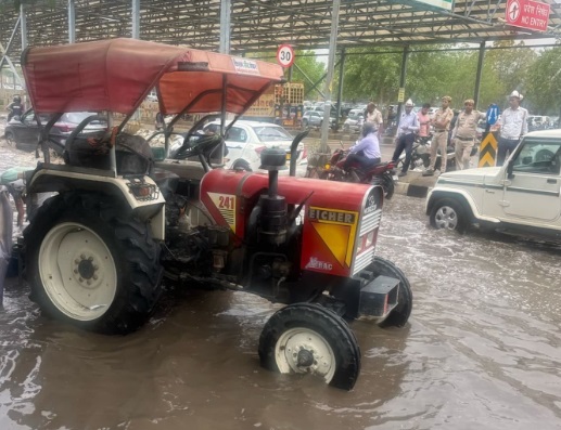 Waterlogging at major places in Gurugram