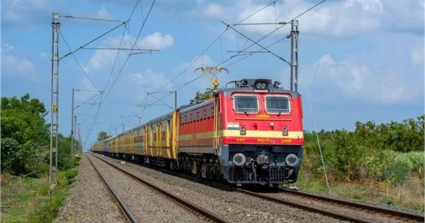 दिल्ली से कश्मीर अब सीधी ट्रेन सेवा शुरू