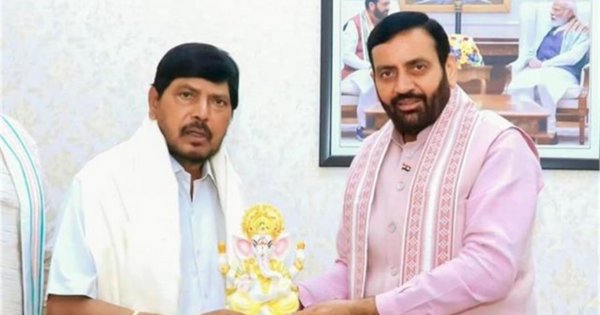 अठावले के करीबी का दावा