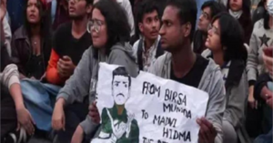 वायु प्रदूषण प्रदर्शन में बवाल