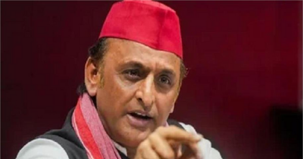 अखिलेश यादव का आरोप